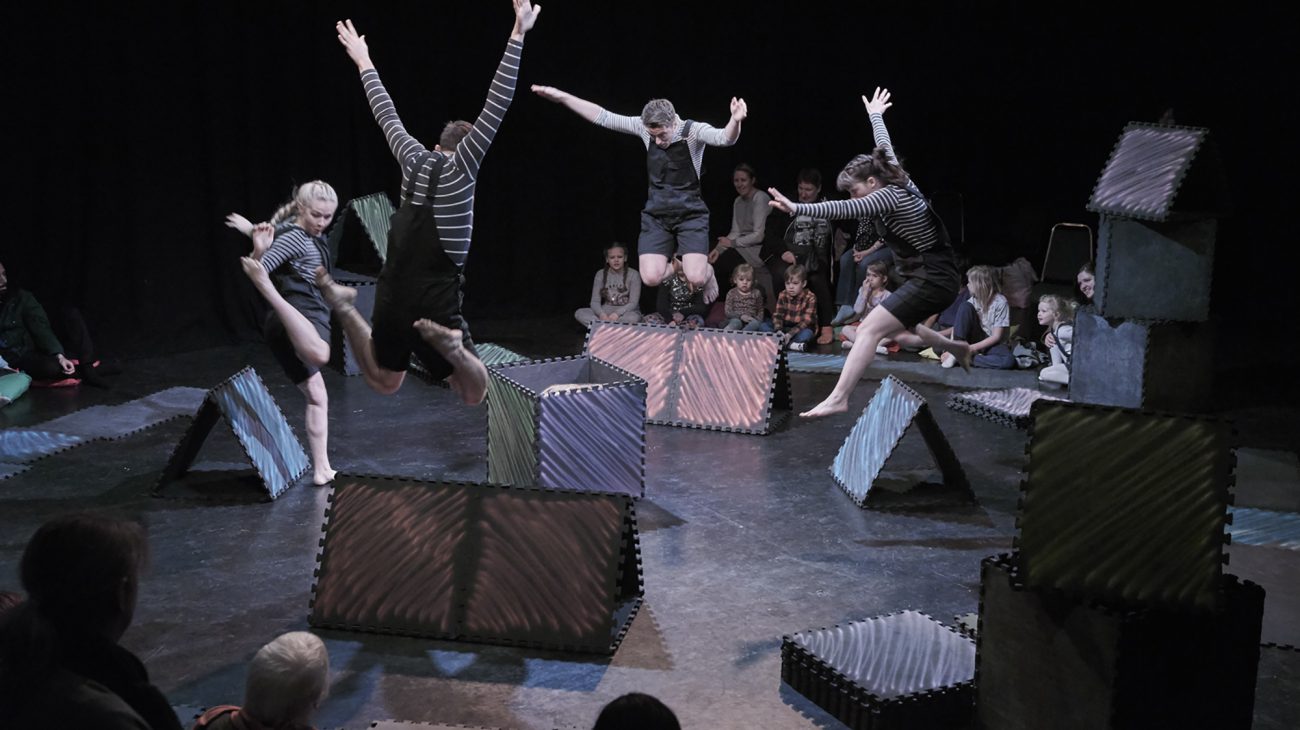 Production photo of Chit Chat Chalk from their 2018 tour. Photography by Gary Cook.