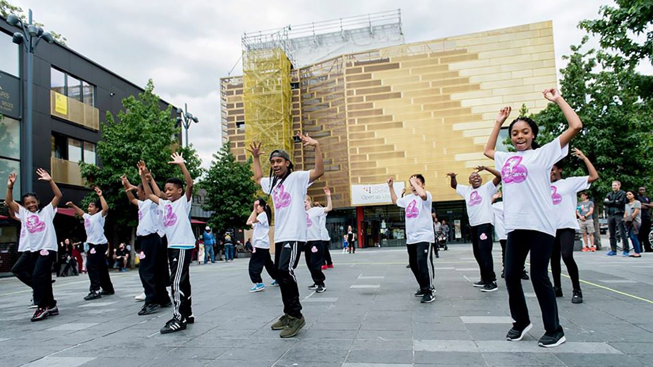 Love2Dance perform on Giffin Square. Photo Camilla Greenwell.