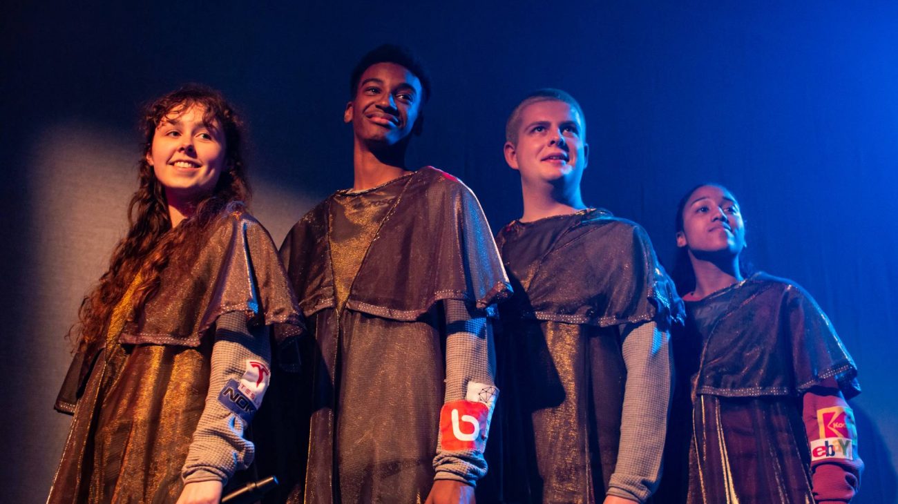 Production shot from WOW EVERYTHING IS AMAZING. Image credit Ali Wright.