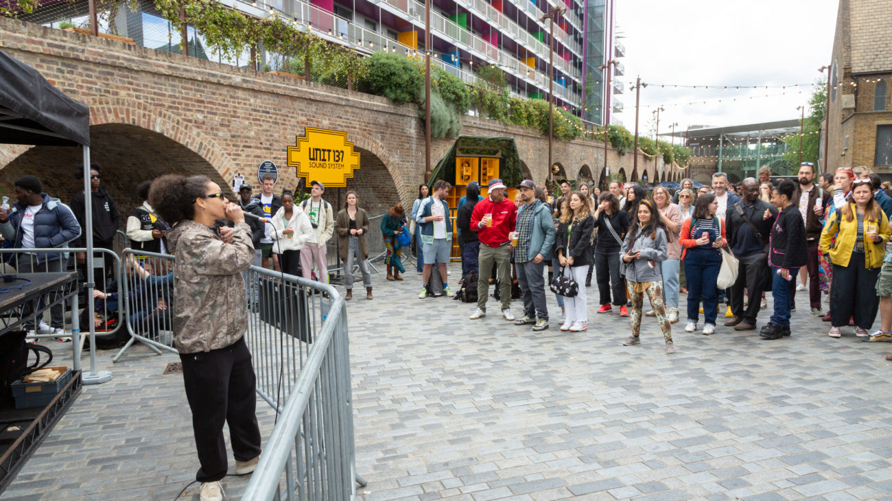 In Deptford Market Yard